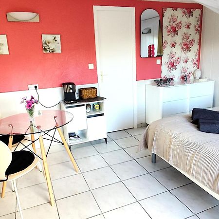 Studio Le Romantique A 20 Kms De Nice Bendejun ภายนอก รูปภาพ