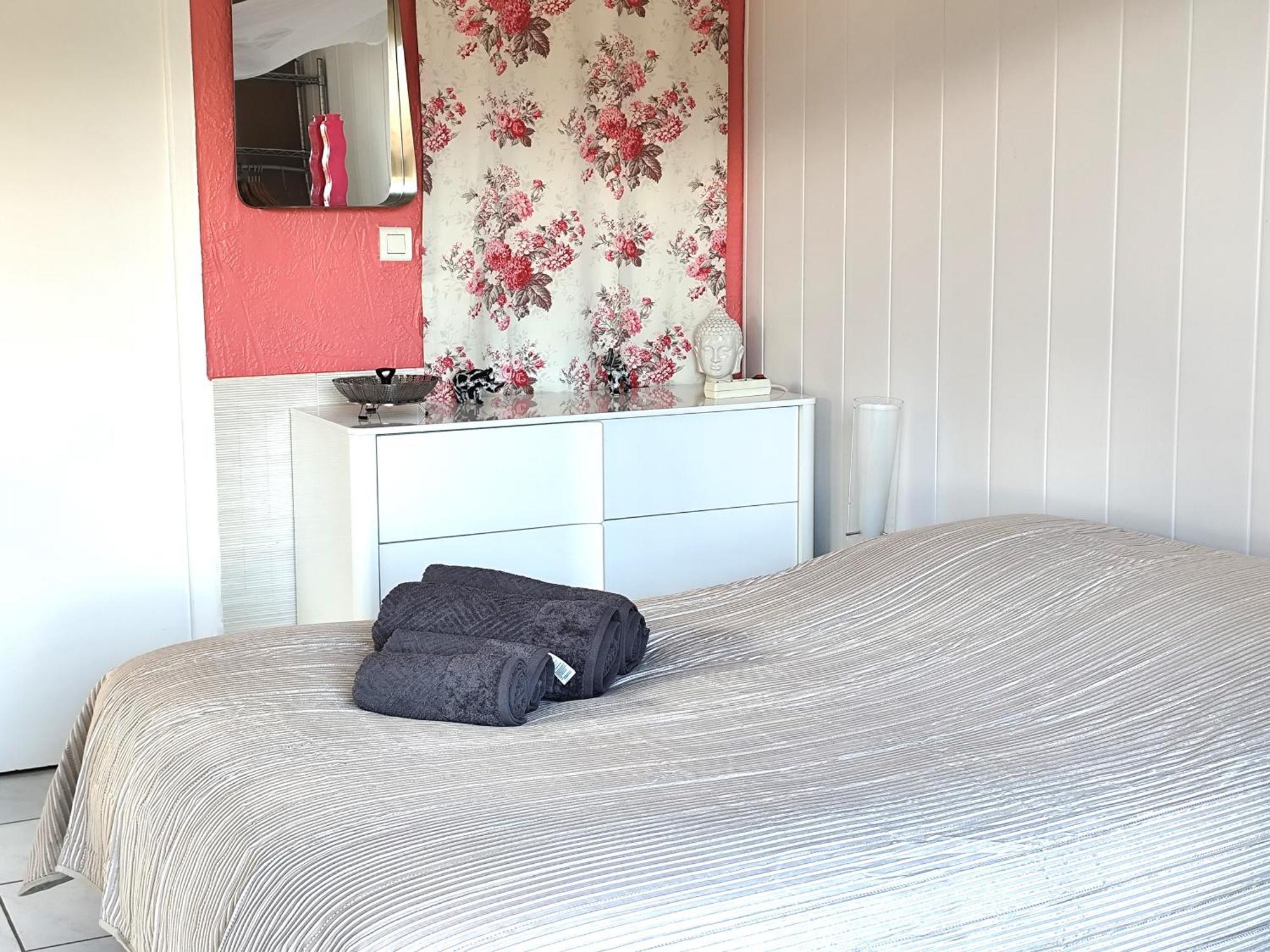 Studio Le Romantique A 20 Kms De Nice Bendejun ภายนอก รูปภาพ