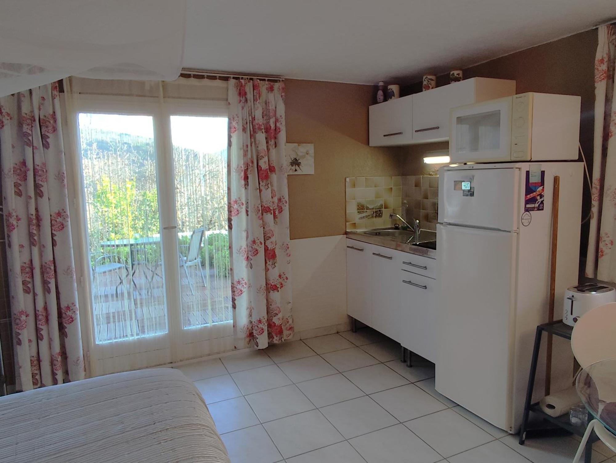 Studio Le Romantique A 20 Kms De Nice Bendejun ภายนอก รูปภาพ